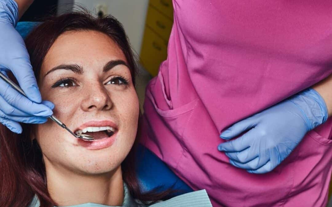 Veneers vs. Bonding: Which Cosmetic Dental Treatment Is Right for You?