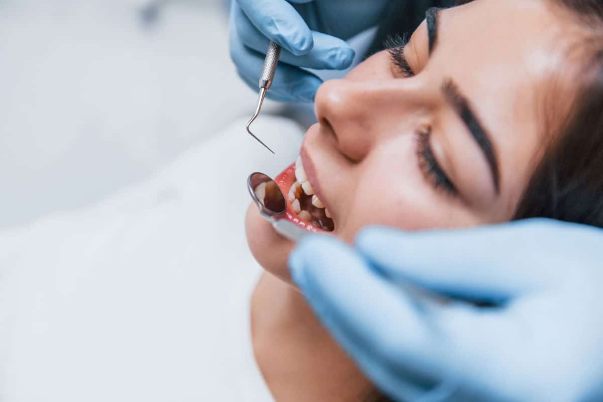 General Dentist General dentist in Rio Rancho performing the dental exam.